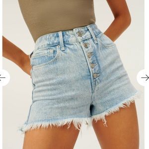 Good American - Bombshell Short - Size 00/24 - NWT